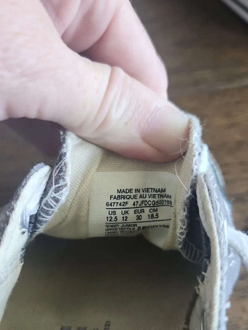 Converse Kids Grey Low-Top Slip-On Sneakers with White Laces